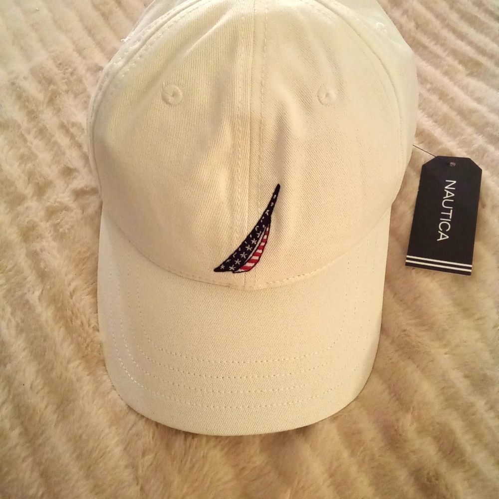 Naucia Cap Hat